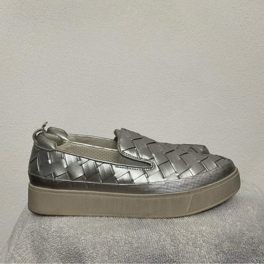 Franco Sarto Silver Woven Homer Platform Slip On Shoes Size 8M Fashion Comfort